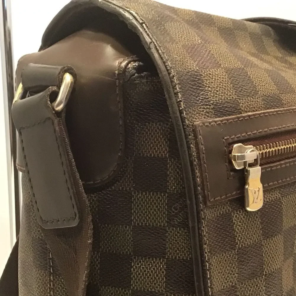 Louis Vuitton Damier Ebene Spencer Bag - Picture 10 of 16